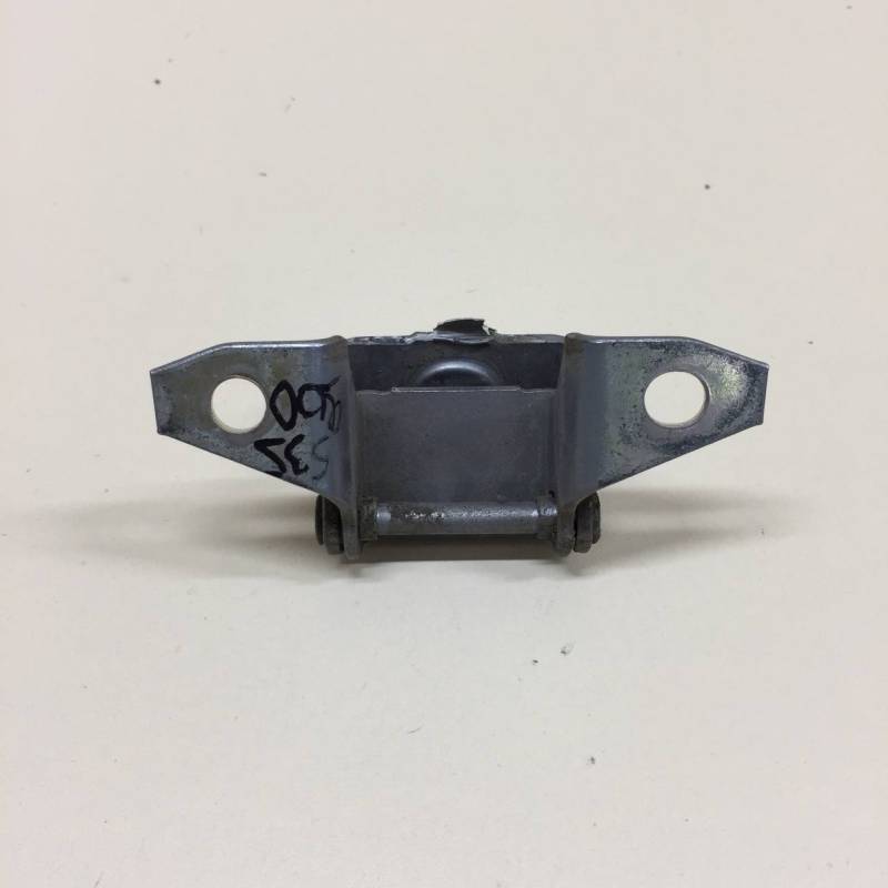 Петля двери багажника Mazda Mazda 3 (BM) 2013-2016 Петля двери багажника Mazda Mazda 3 (BM) 2013-2016