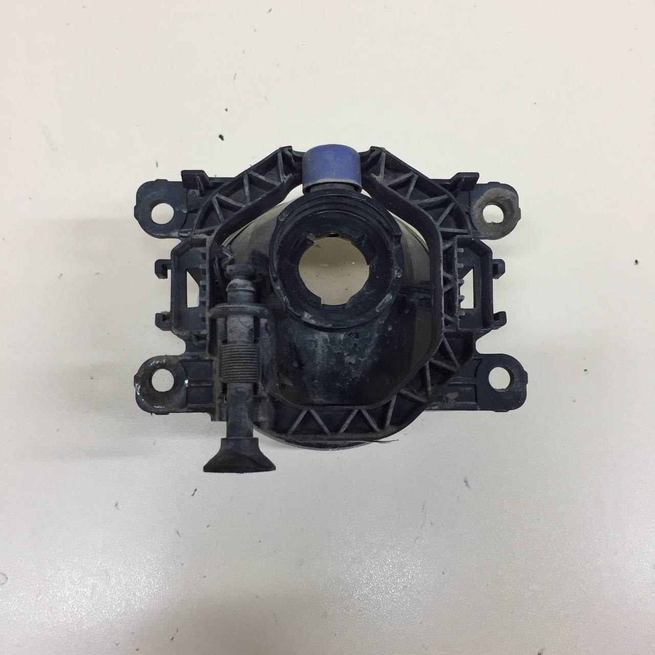 Фара противотуманная Renault Duster (HSA, HSM) 2012> Фара противотуманная Renault Duster (HSA, HSM) 2012>