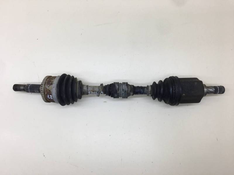 Полуось передняя левая Nissan Primera (P12) 2002-2007 Полуось передняя левая Nissan Primera (P12) 2002-2007