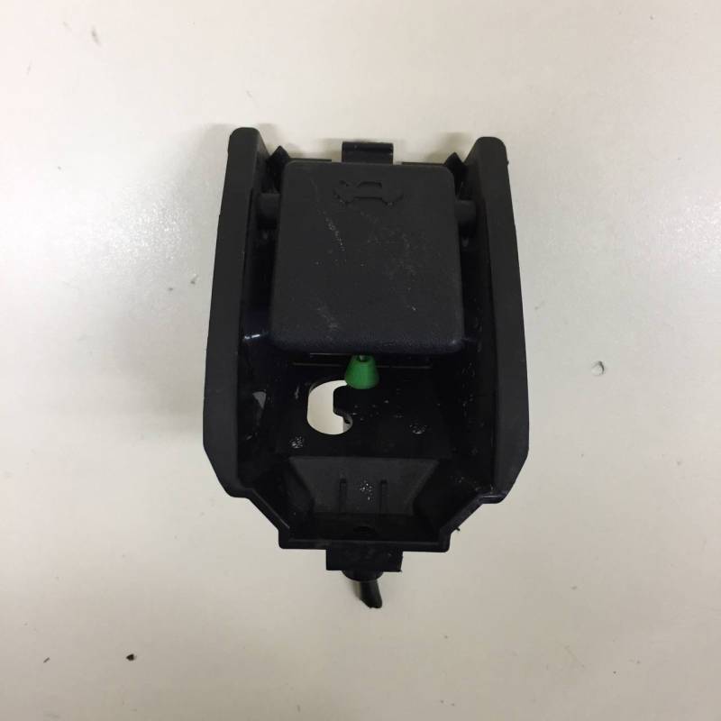 Ручка открывания капота Suzuki Grand Vitara 2005-2015