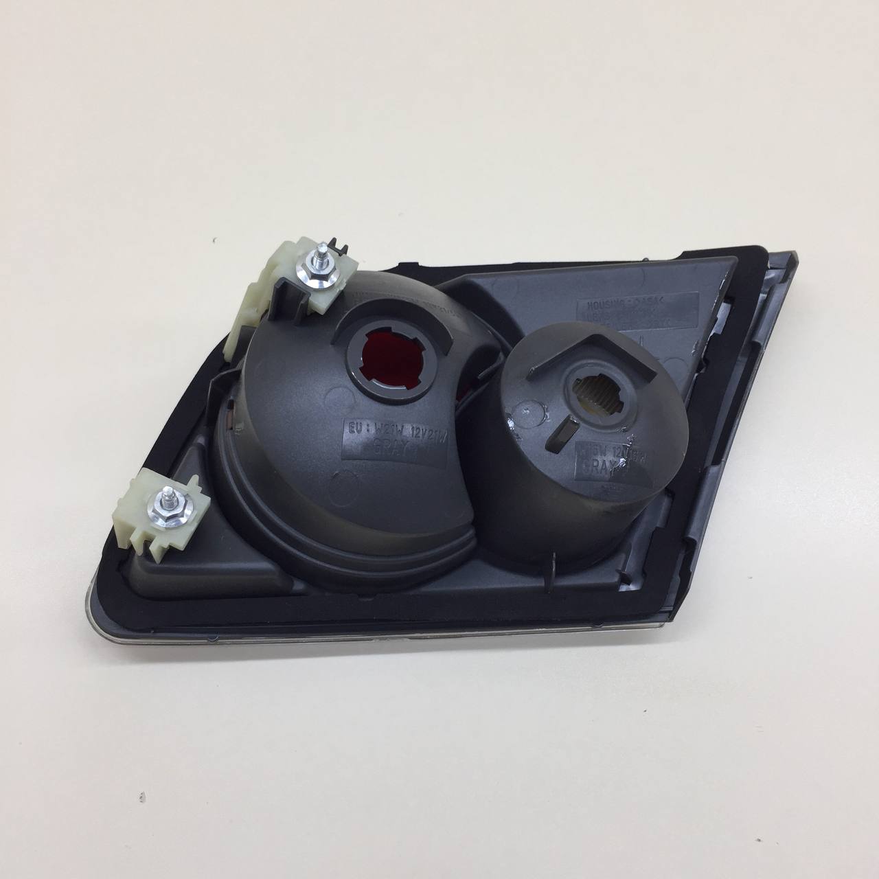 Фонарь задний внутренний левый Mazda Mazda 6 (GG) 2002-2007