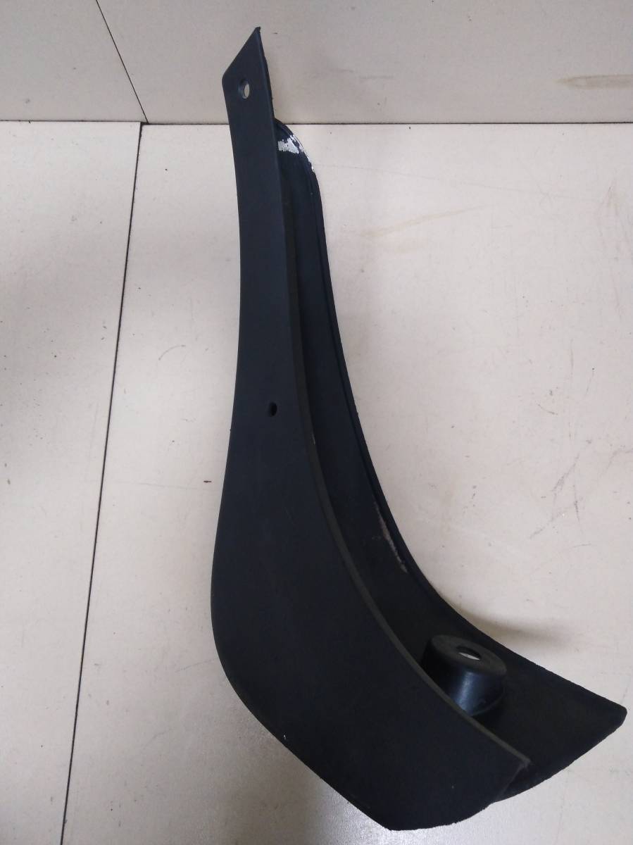 Брызговик задний правый Nissan Qashqai (J10) 2006-2013