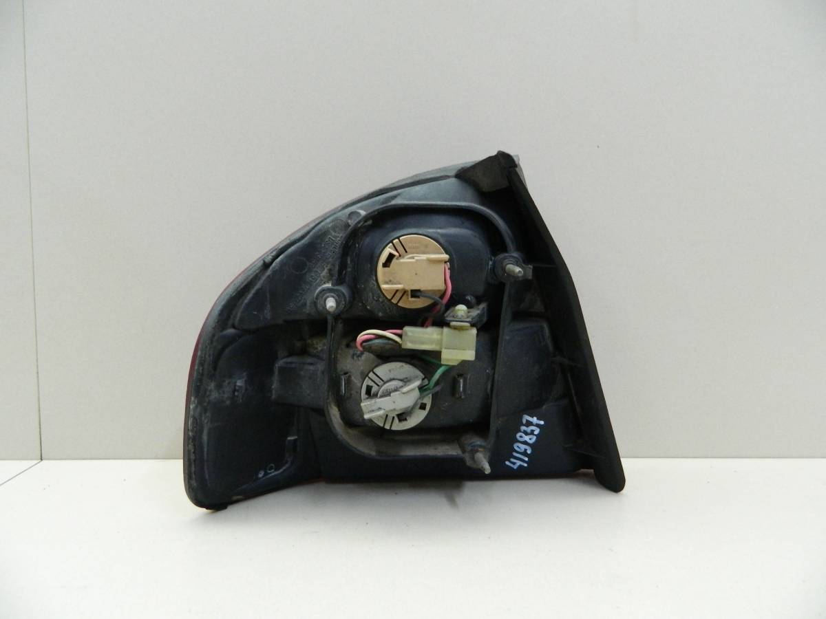 Фонарь задний наружный правый Subaru Legacy (B12) 1998-2003