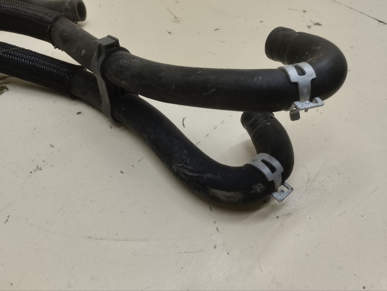 Патрубок радиатора охлаждения Toyota Land Cruiser Prado (J150) 2009-2022 Патрубок радиатора охлаждения Toyota Land Cruiser Prado (J150) 2009-2022