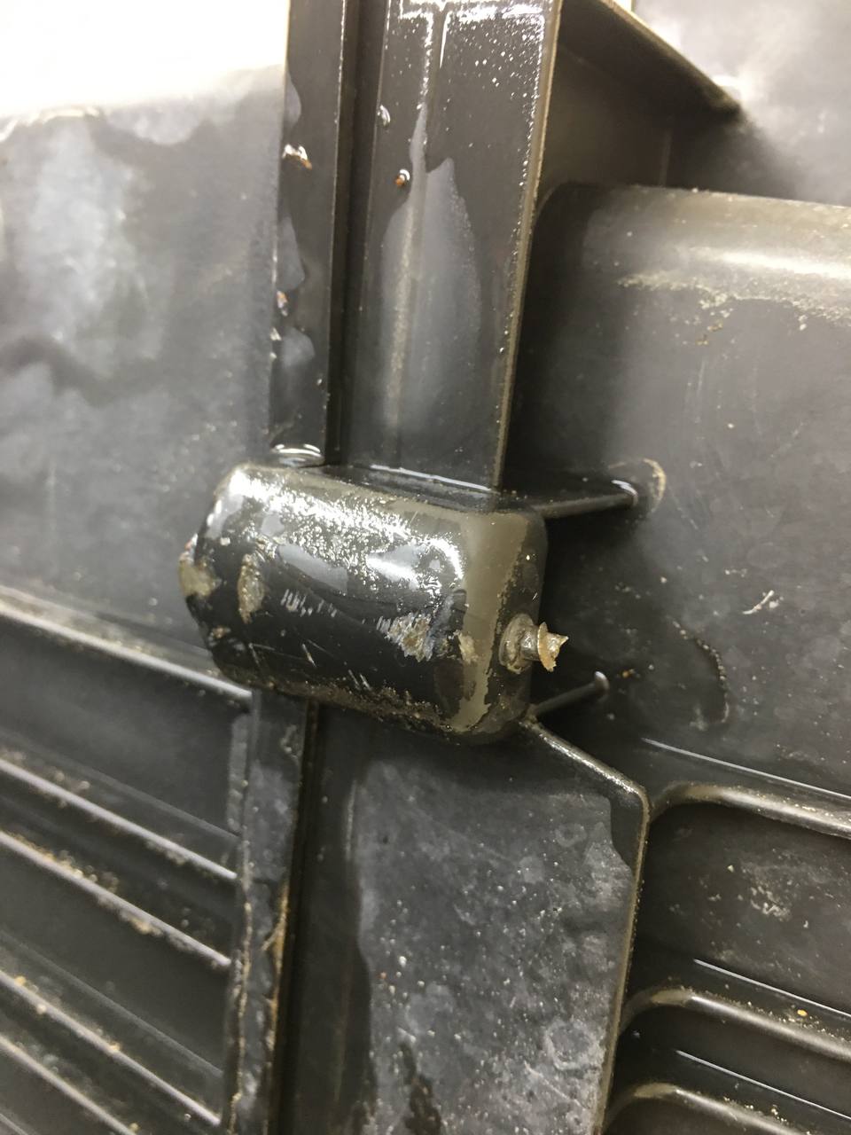 Корпус воздушного фильтра Renault Sandero 2009-2014