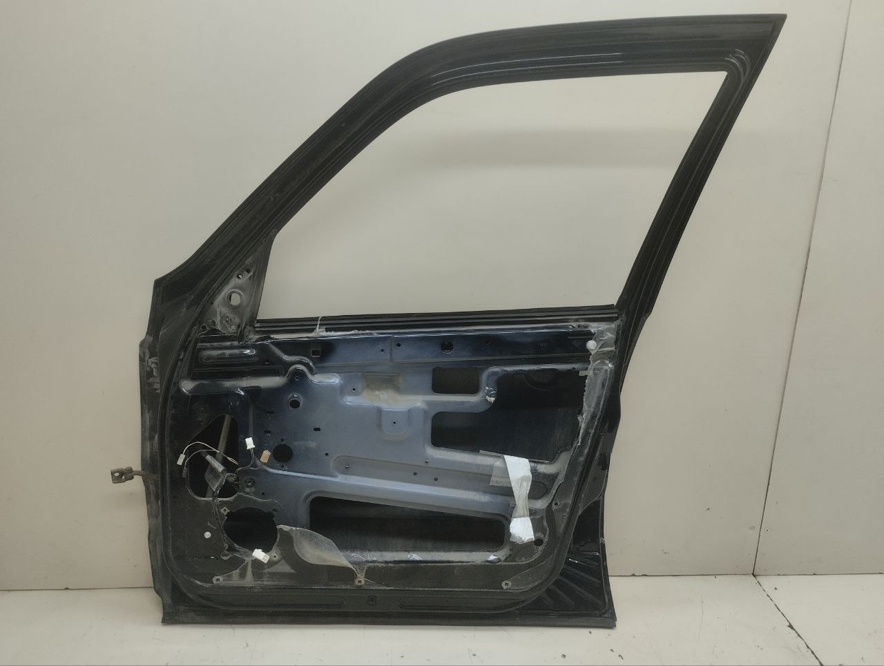 Дверь передняя правая Chevrolet Niva 2009-2020 Дверь передняя правая Chevrolet Niva 2009-2020