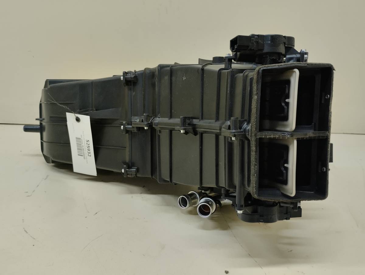 Корпус отопителя Audi Q7 (4L) 2005-2015 Корпус отопителя Audi Q7 (4L) 2005-2015