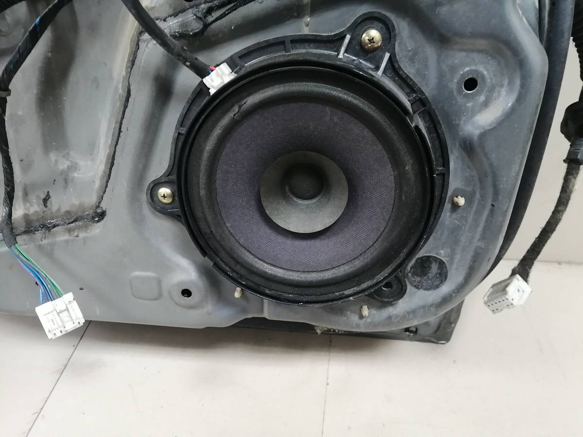 Дверь задняя левая Nissan Teana J31 2003-2008