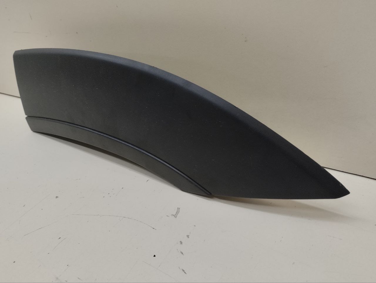 Накладка заднего крыла левого Chevrolet Niva 2009-2020