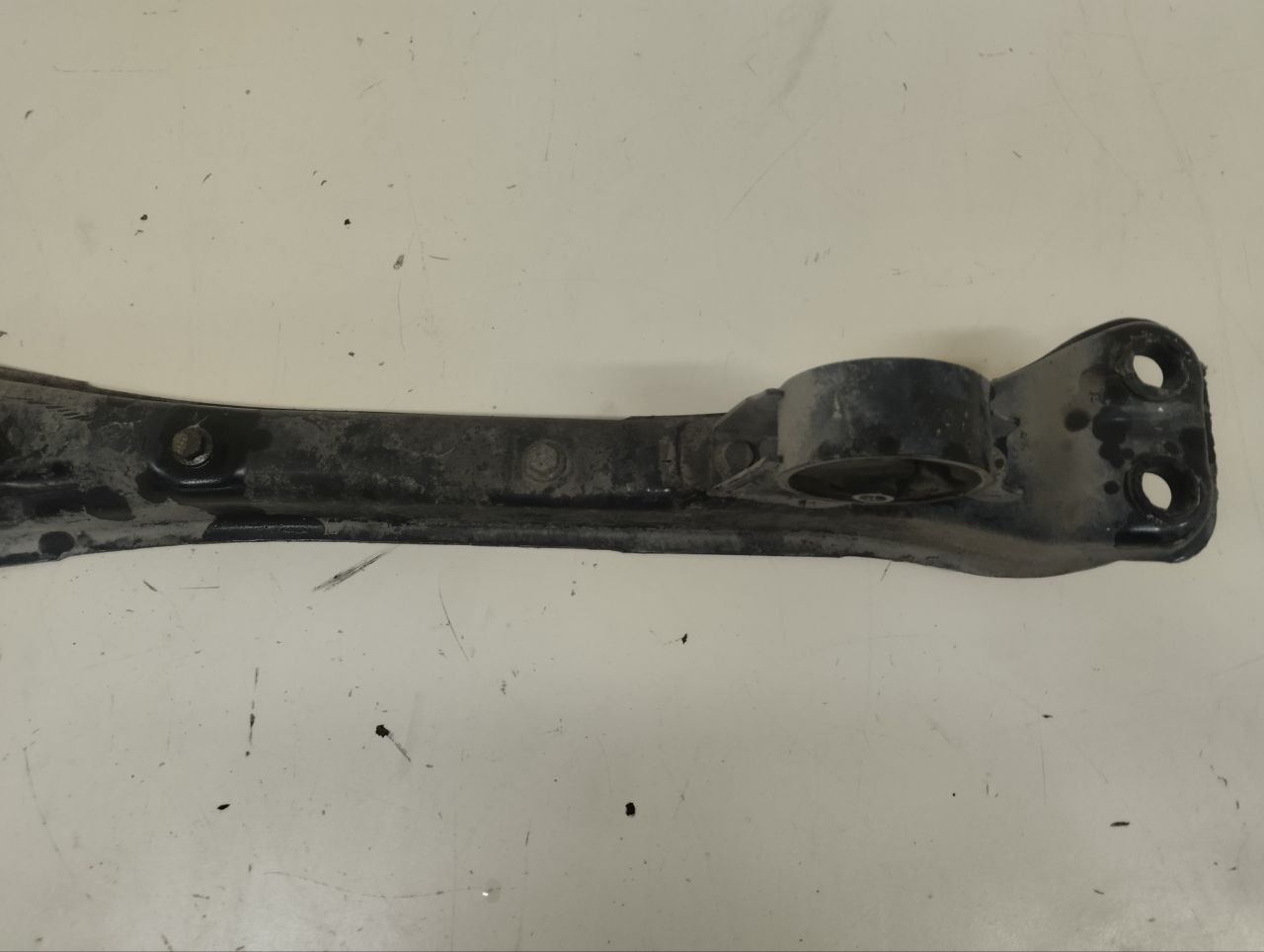 Балка передняя продольная Nissan Almera (N16) 2000-2006 Балка передняя продольная Nissan Almera (N16) 2000-2006
