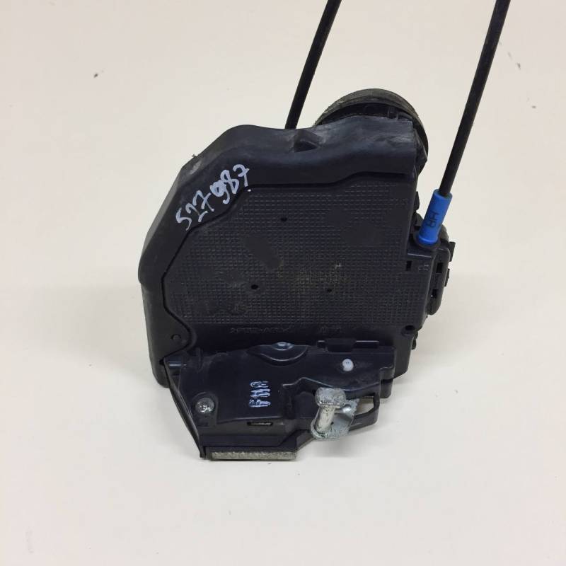 Замок двери задней правой Toyota Auris (E150) 2006-2012