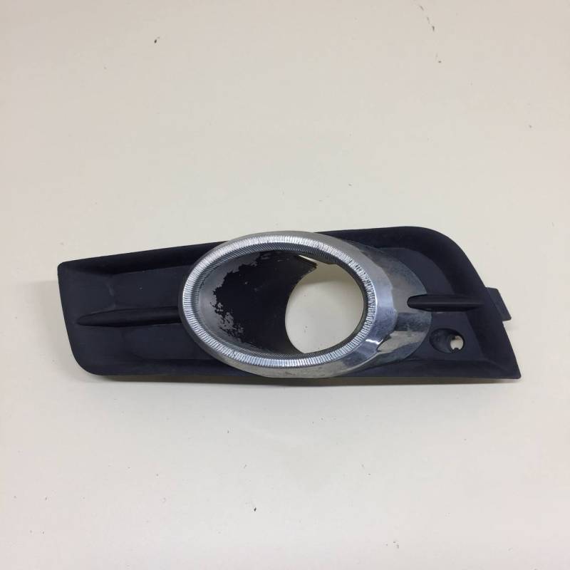 Рамка противотуманной фары левой Chevrolet Cruze (J300) 2009-2016 Рамка противотуманной фары левой Chevrolet Cruze (J300) 2009-2016