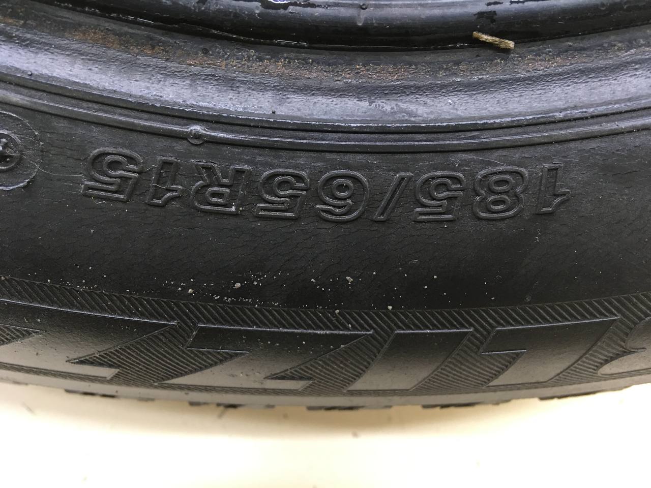 Шины R15 Зимние шипованные Bridgestone Blizzak Spike-01 Шины R15 Зимние шипованные Bridgestone Blizzak Spike-01