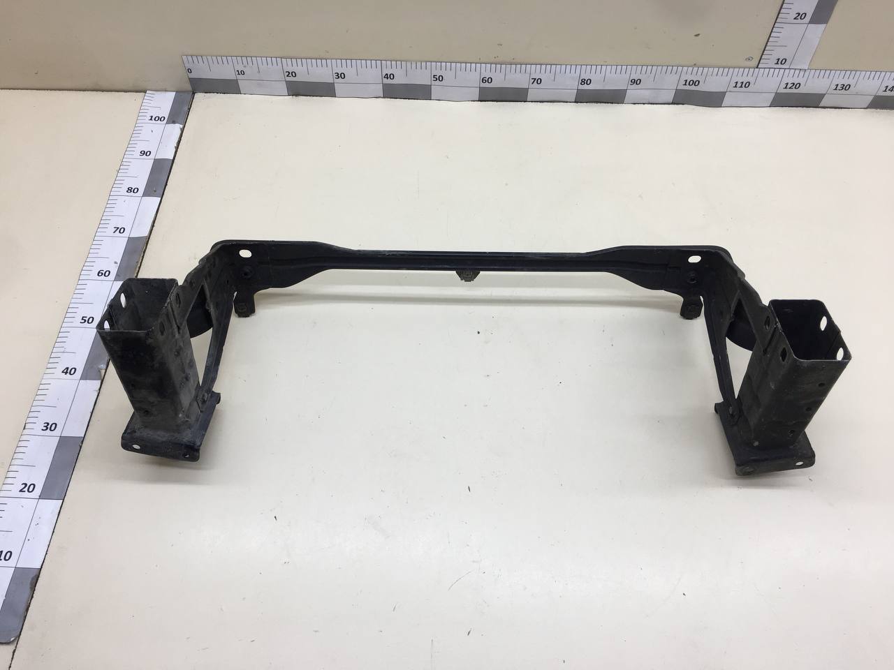 Балка подрадиаторная Mercedes-Benz S-Class (W221) 2005-2013