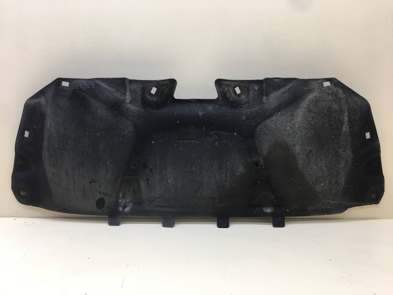 Шумоизоляция капота Ford Focus 3 2011>