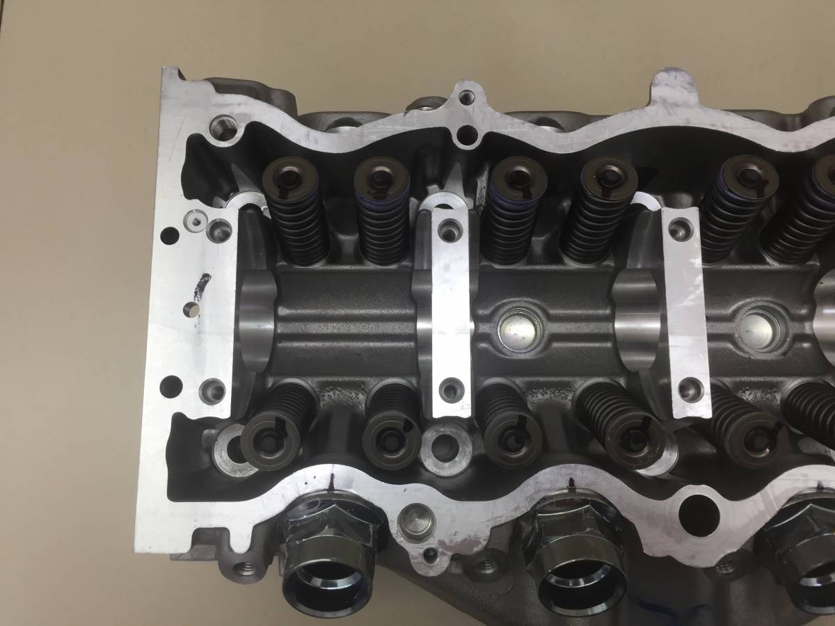 Головка блока цилиндров Honda Civic 4D 2006-2012