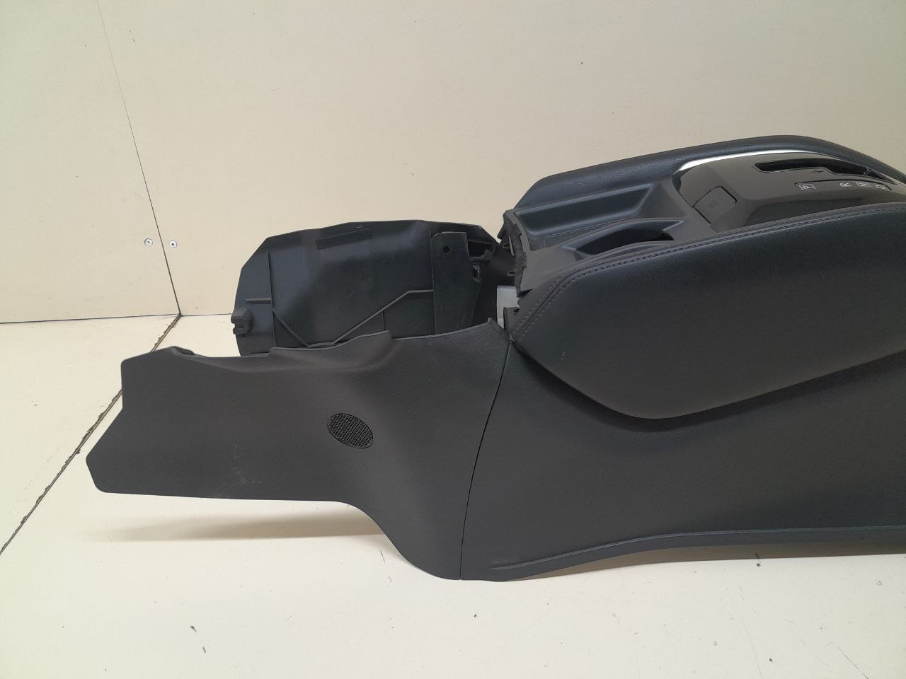 Консоль центральная Nissan Qashqai (J11) 2014> Консоль центральная Nissan Qashqai (J11) 2014>