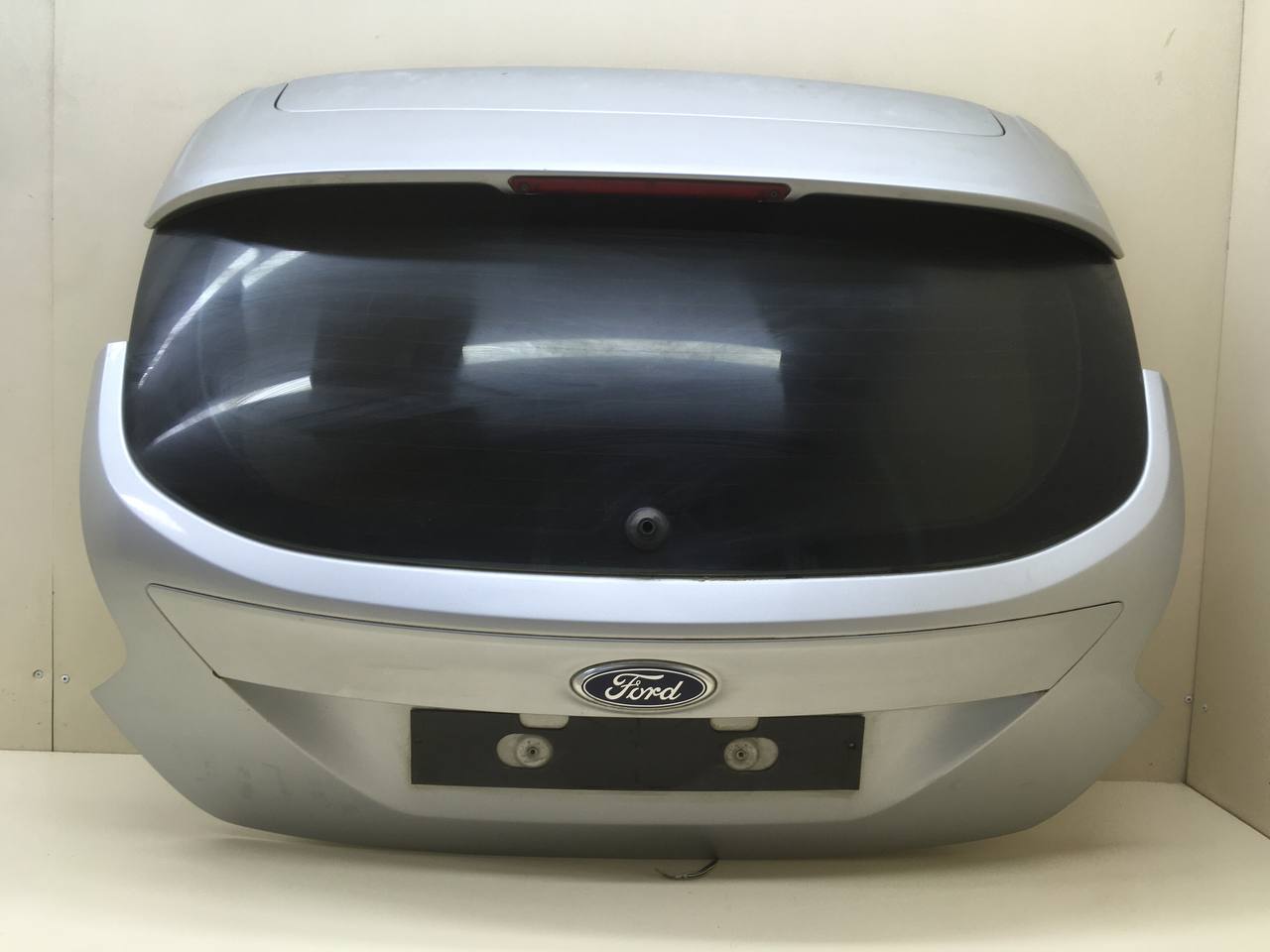 Дверь багажника со стеклом Ford Focus 3 2011>