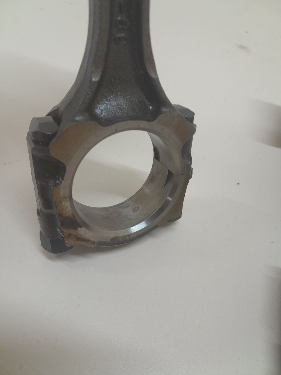 Поршень с шатуном Nissan Almera Classic (B10) 2006-2013 Поршень с шатуном Nissan Almera Classic (B10) 2006-2013