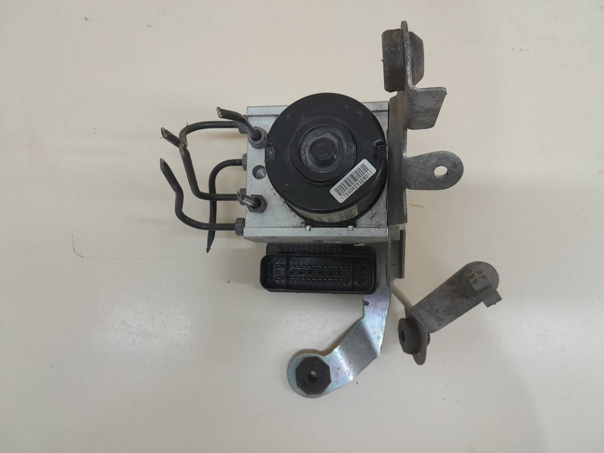 Блок ABS (насос) Renault Megane (3) 2009-2016 Блок ABS (насос) Renault Megane (3) 2009-2016