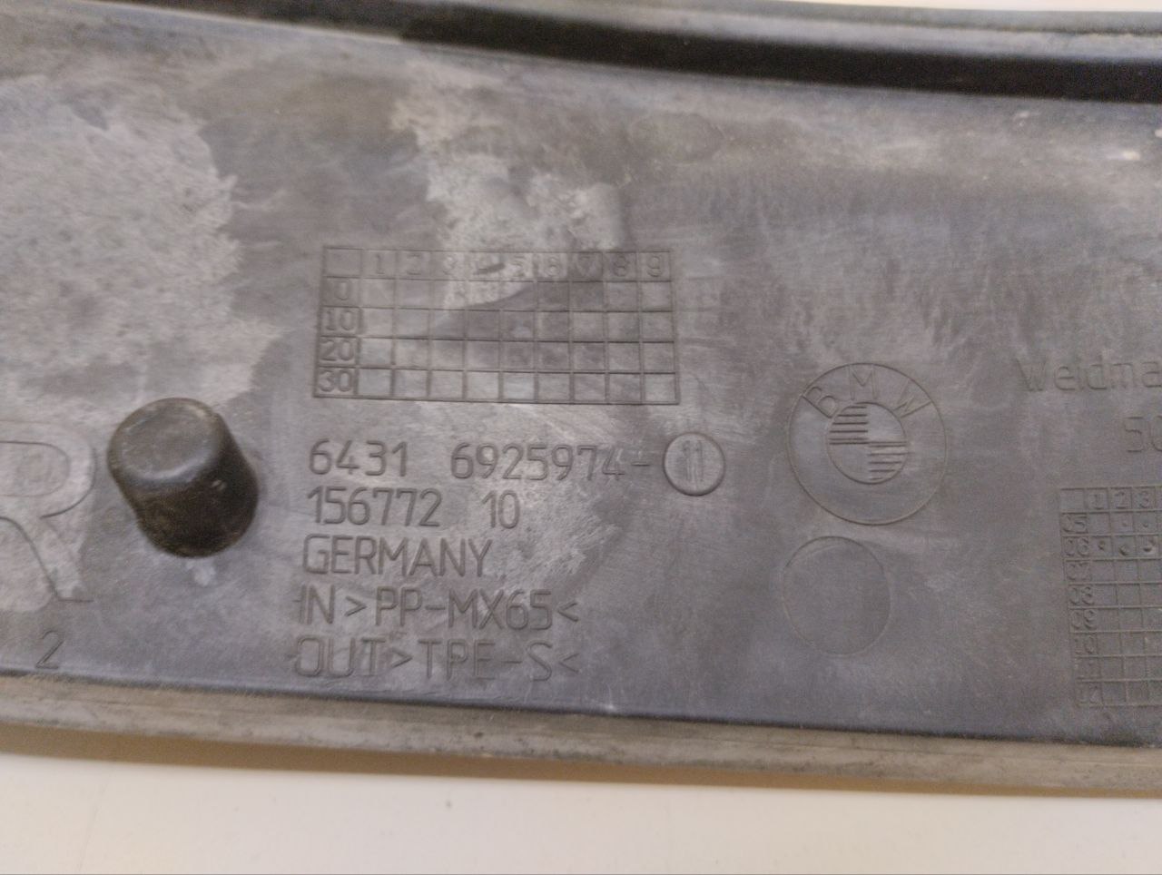 Накладка (кузов внутри) BMW 3-series E90/E91 2005-2011