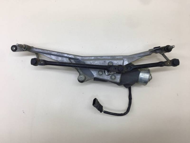 Трапеция стеклоочистителей Lada Granta 2011>