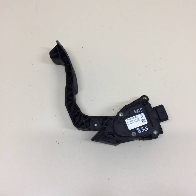 Педаль газа Renault Sandero Stepway (5S) 2014-2022 Педаль газа Renault Sandero Stepway (5S) 2014-2022