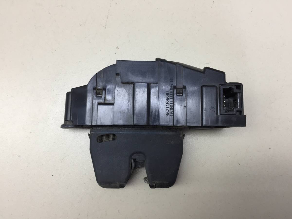 Замок багажника Peugeot 308 2007>