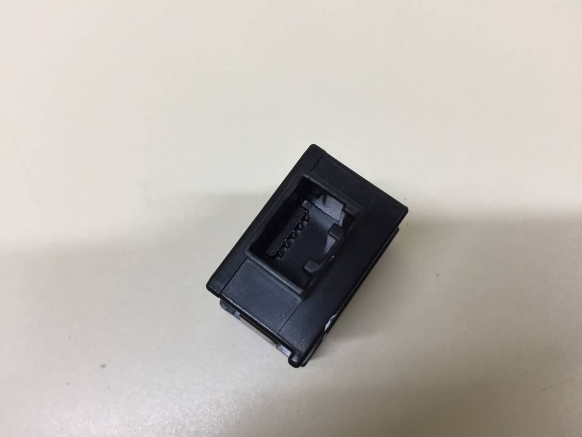 Кнопка обогрева сидений Mazda Mazda 3 (BL) 2009-2013