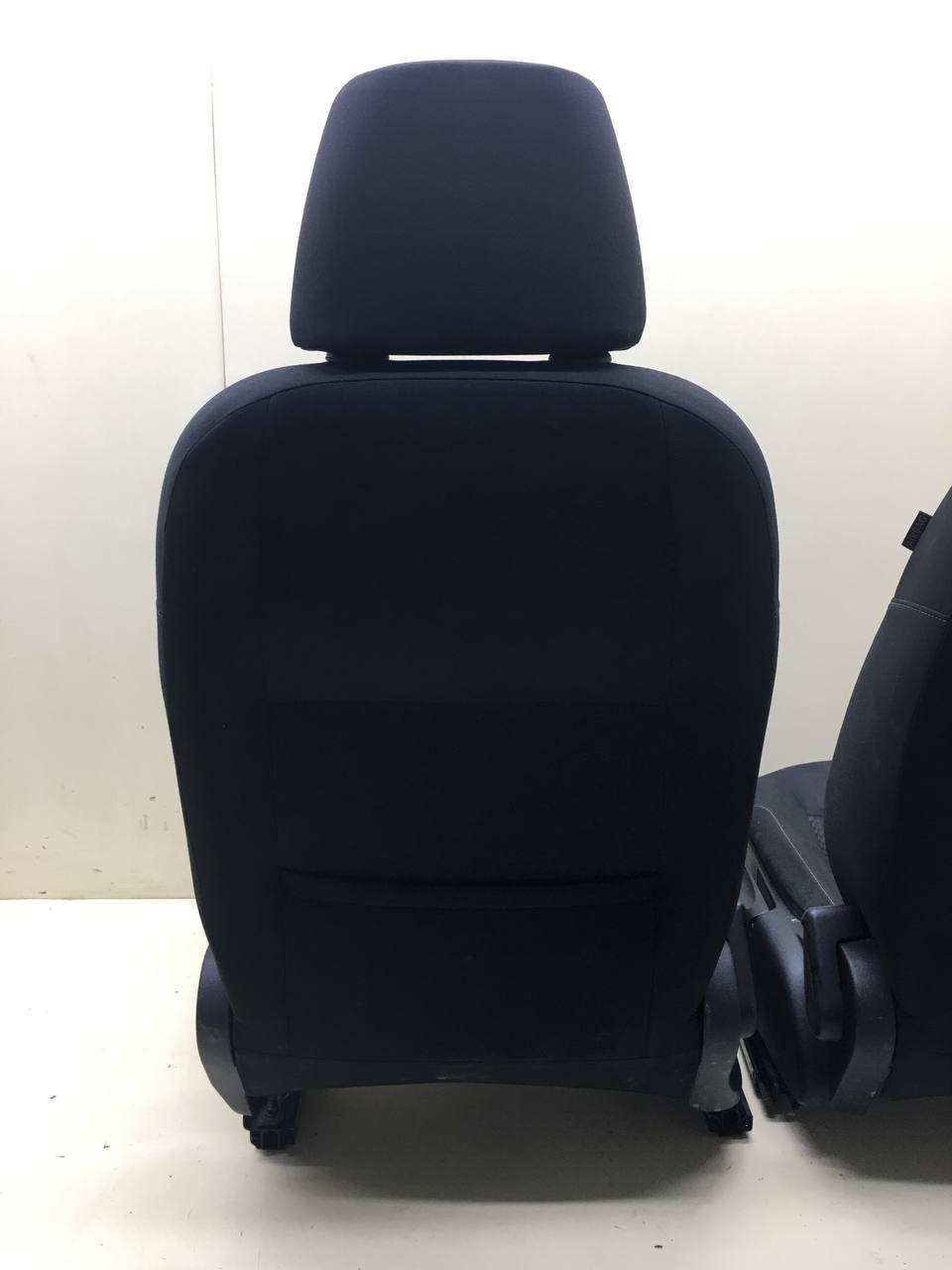 Сиденье (комплект) Volkswagen Polo (MK5) 2011-2020 Сиденье (комплект) Volkswagen Polo (MK5) 2011-2020
