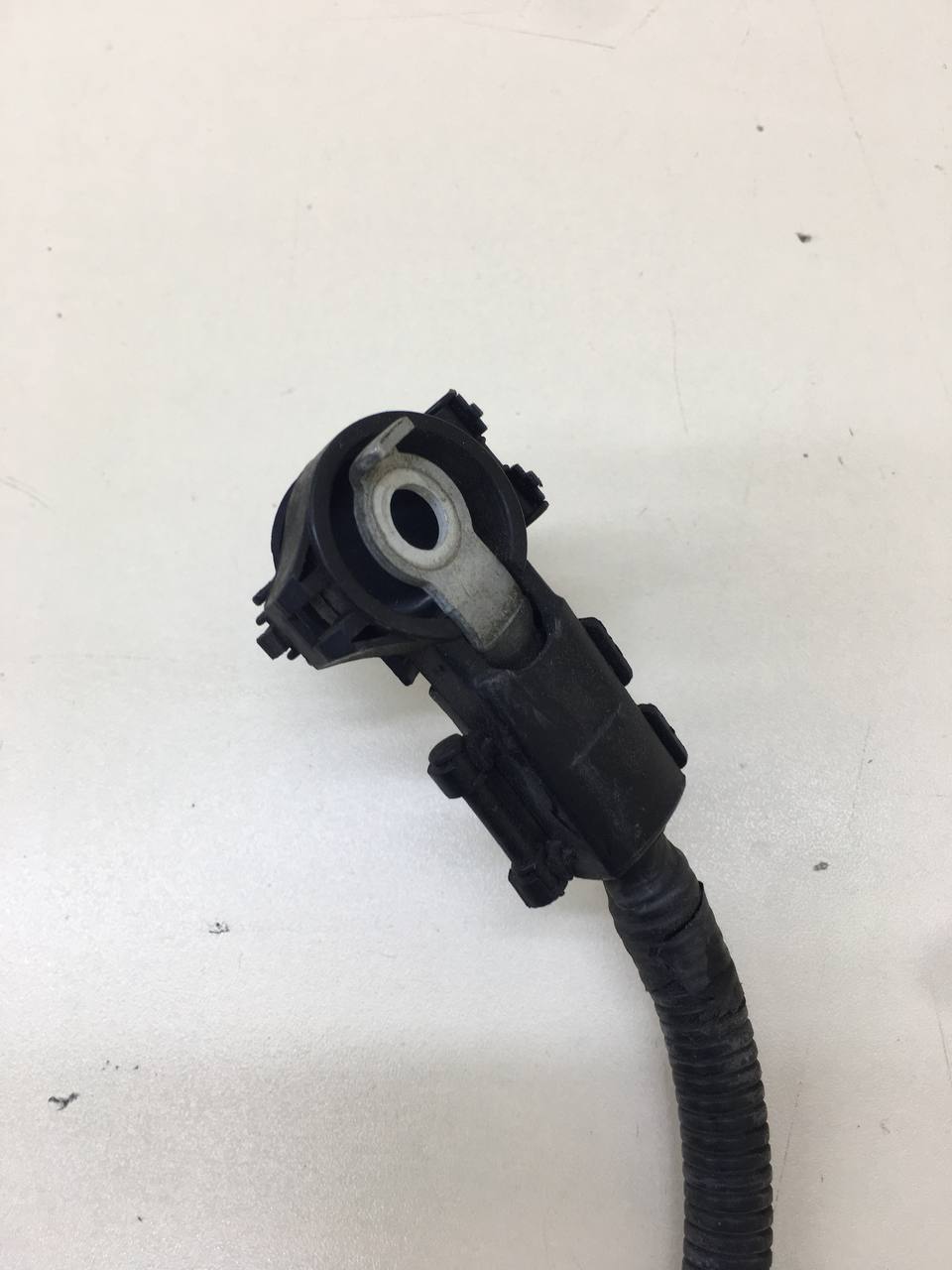 Клемма аккумулятора плюс Hyundai Elantra (MD) 2011-2016