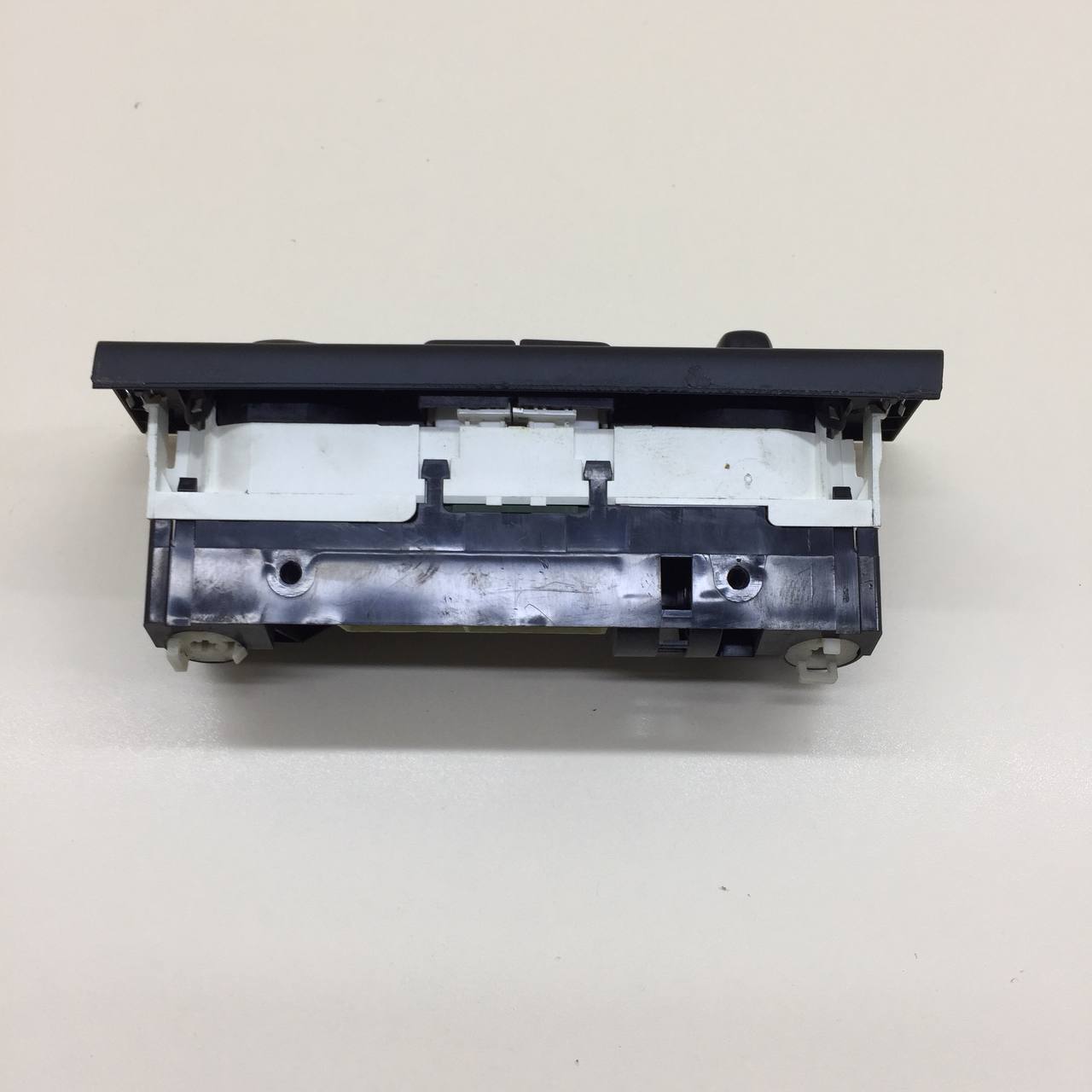 Блок управления отопителем Volkswagen Polo (MK5) 2011-2020