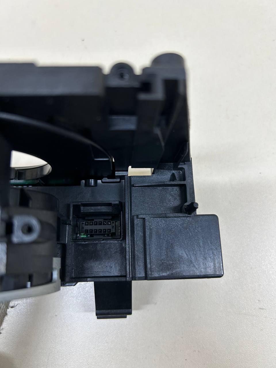 Датчик угла поворота рулевого колеса Mitsubishi Outlander (GF) 2012>