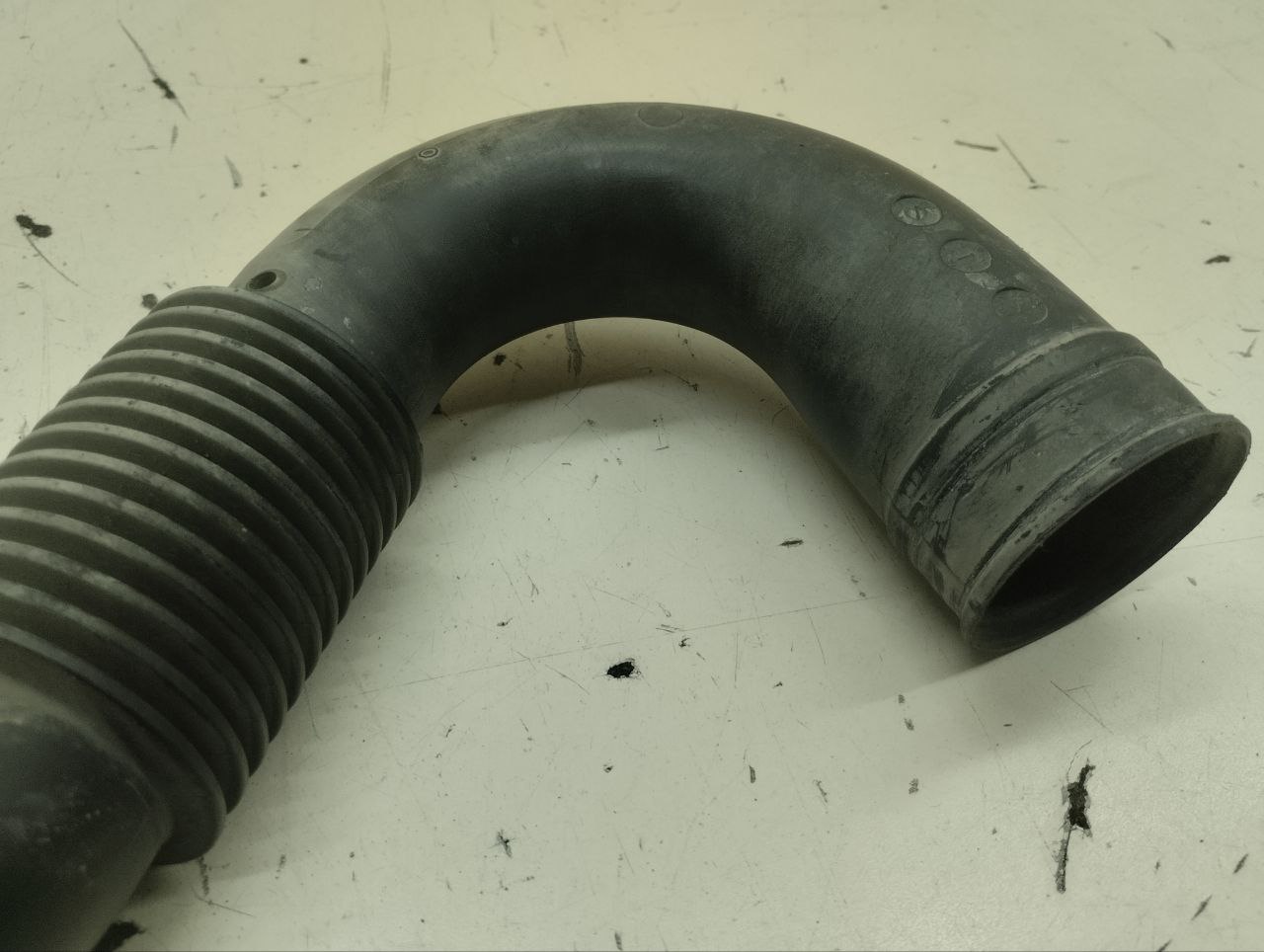 Патрубок воздушного фильтра Renault Logan (2) 2014>