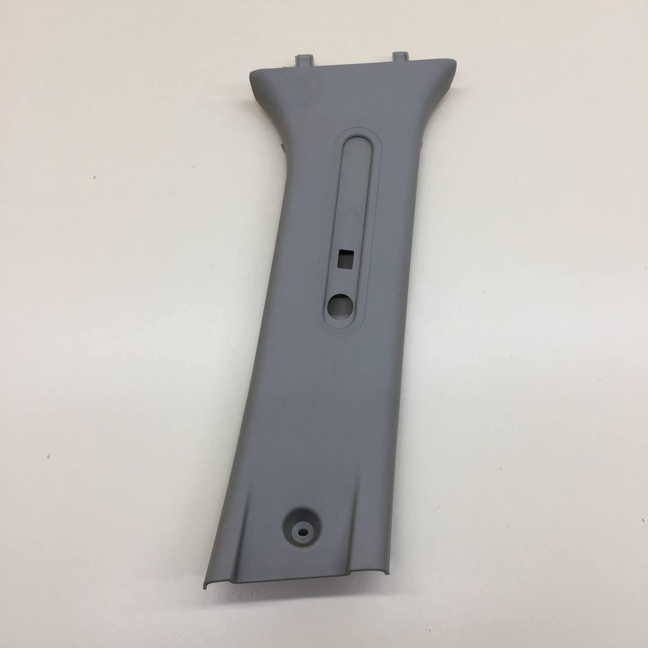 Обшивка стойки Lada  X-RAY Cross 2018 >