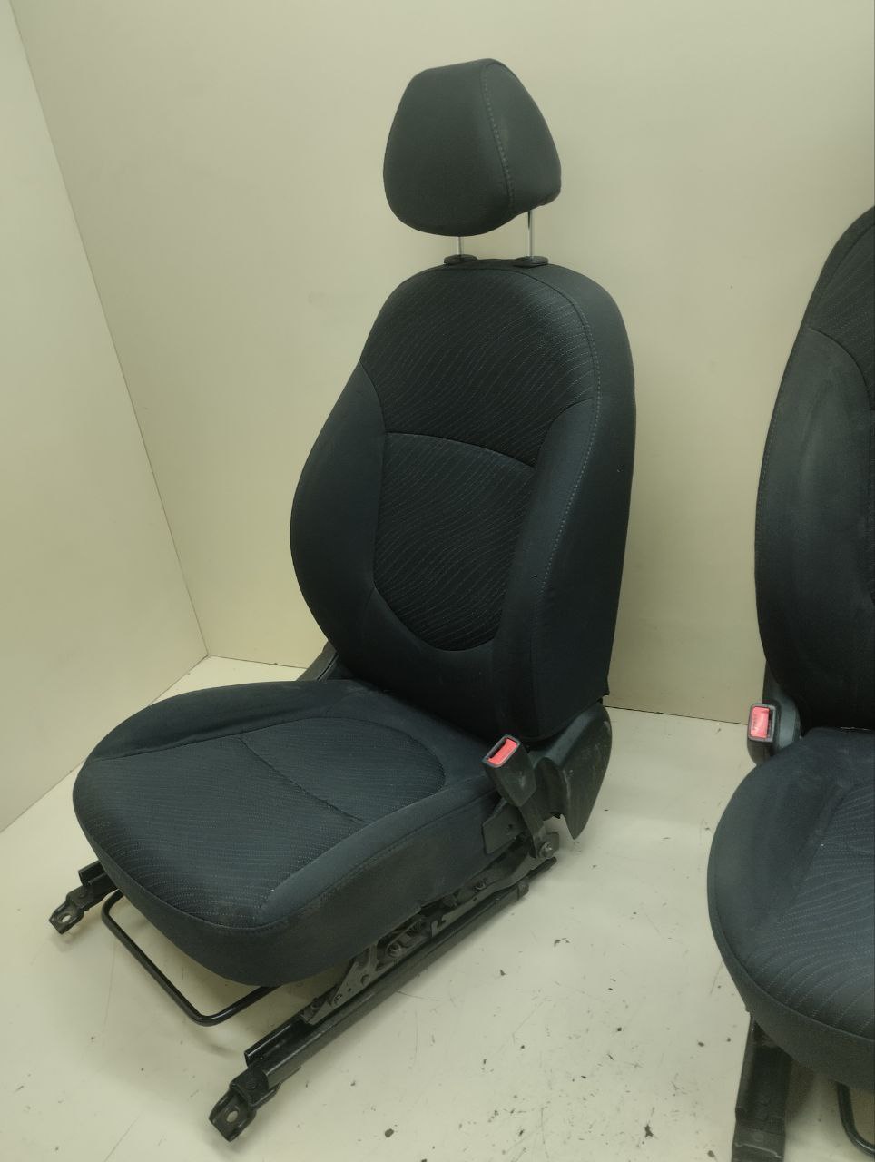 Сиденье (комплект) Hyundai Solaris (RB) 2010-2017 Сиденье (комплект) Hyundai Solaris (RB) 2010-2017
