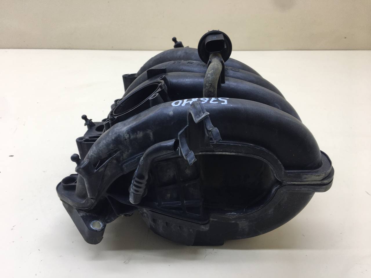 Коллектор впускной Volkswagen Polo (MK5) 2011-2020