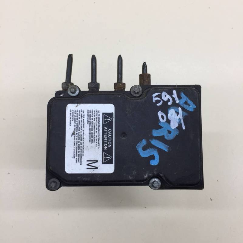 Блок ABS (насос) Toyota Auris (E150) 2006-2012