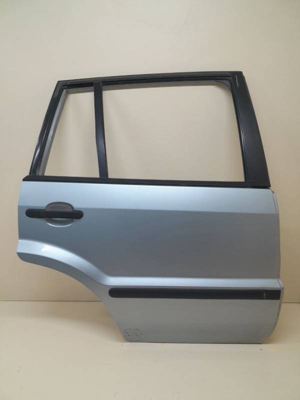 Дверь задняя правая Ford Fusion (JU) 2002-2012 Дверь задняя правая Ford Fusion (JU) 2002-2012