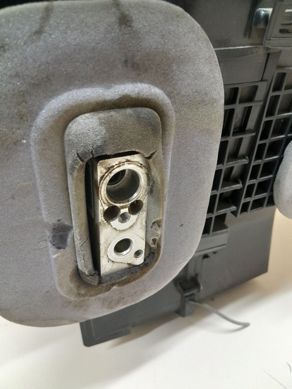 Корпус отопителя Renault Logan (2) 2014> Корпус отопителя Renault Logan (2) 2014>