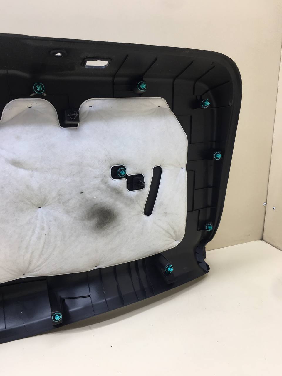 Обшивка двери багажника Changan UNI-K 2020>