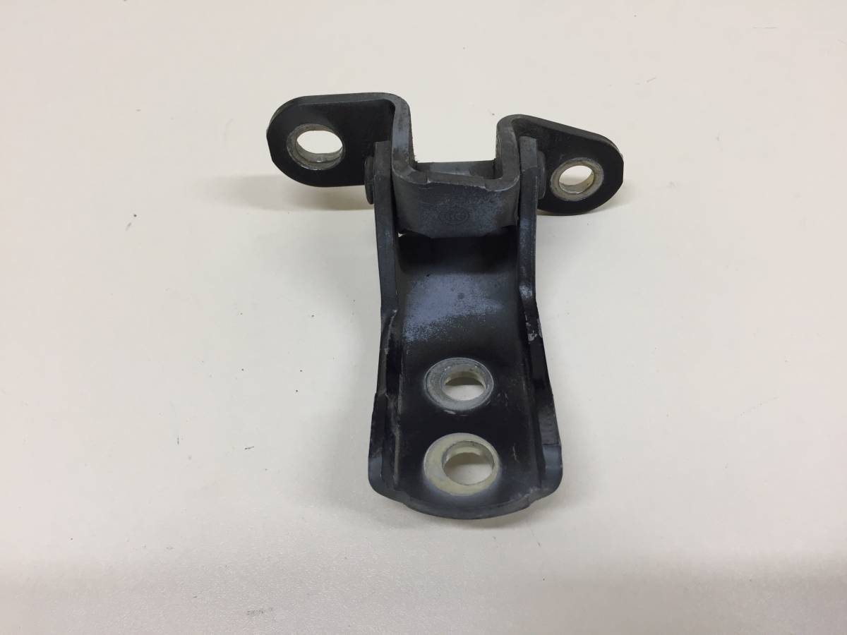 Петля двери передней правой верхняя Lexus RX 350 /450h (XL10) 2009-2015