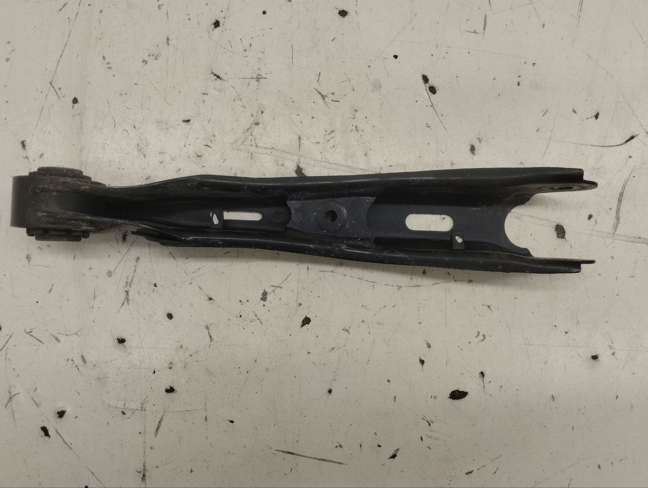 Рычаг задний нижний левый Hyundai Sonata 7 (LF) 2017-2019