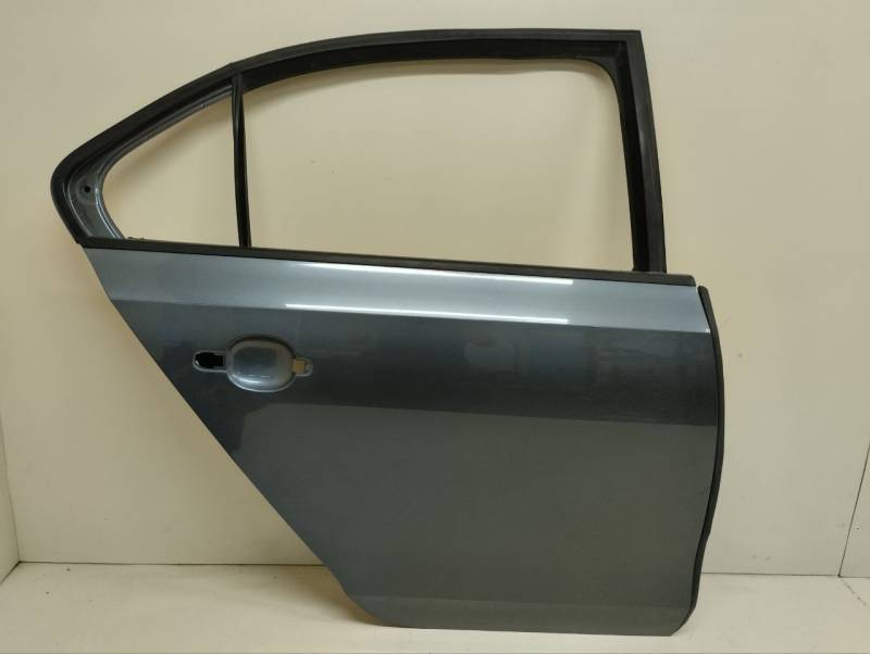 Дверь задняя правая Volkswagen Jetta (A6) 2010-2019 Дверь задняя правая Volkswagen Jetta (A6) 2010-2019