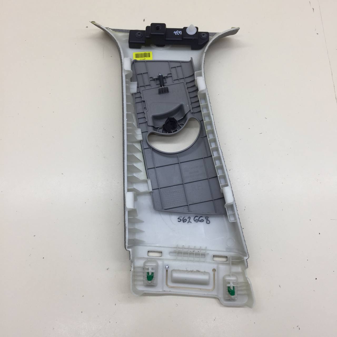 Обшивка стойки Hyundai Santa Fe (TM) 2018-2022