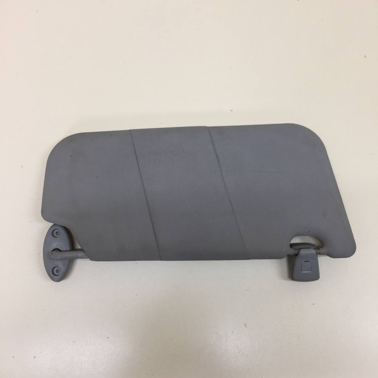 Козырек солнцезащитный (внутри) Ford Fiesta (MK5) 2002-2008 Козырек солнцезащитный (внутри) Ford Fiesta (MK5) 2002-2008