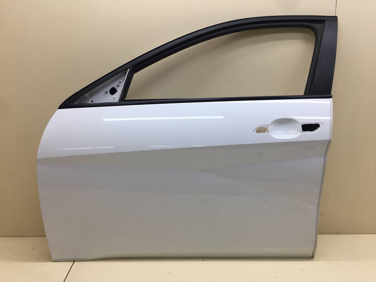 Дверь передняя левая Hyundai Elantra (CN7) 2020> Дверь передняя левая Hyundai Elantra (CN7) 2020>