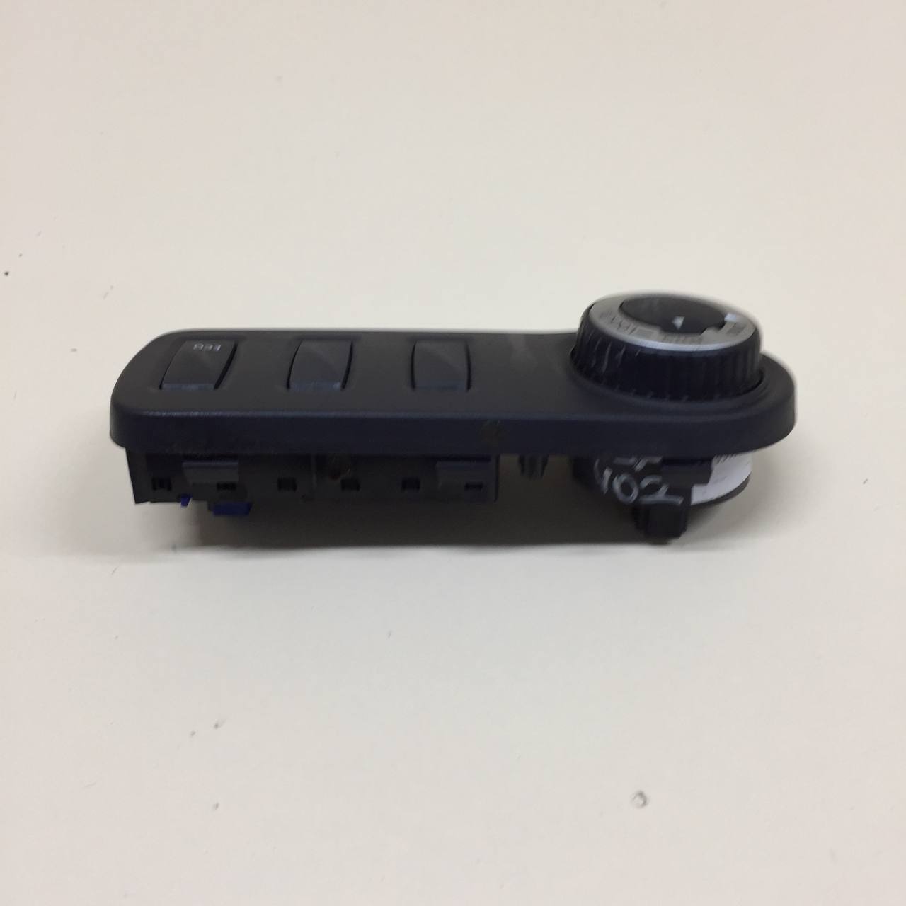 Блок кнопок Renault Duster (HSA, HSM) 2012> Блок кнопок Renault Duster (HSA, HSM) 2012>
