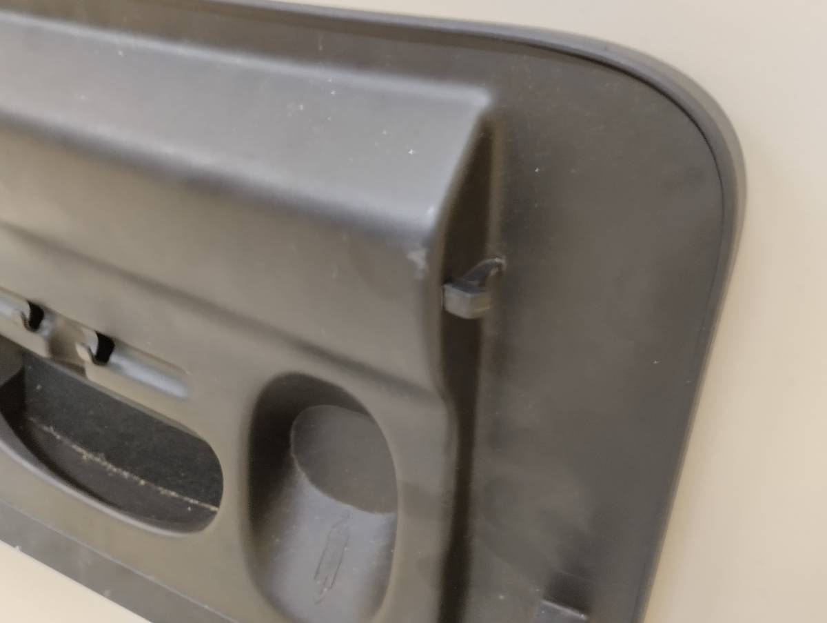 Крышка бардачка Citroen C4 2011>