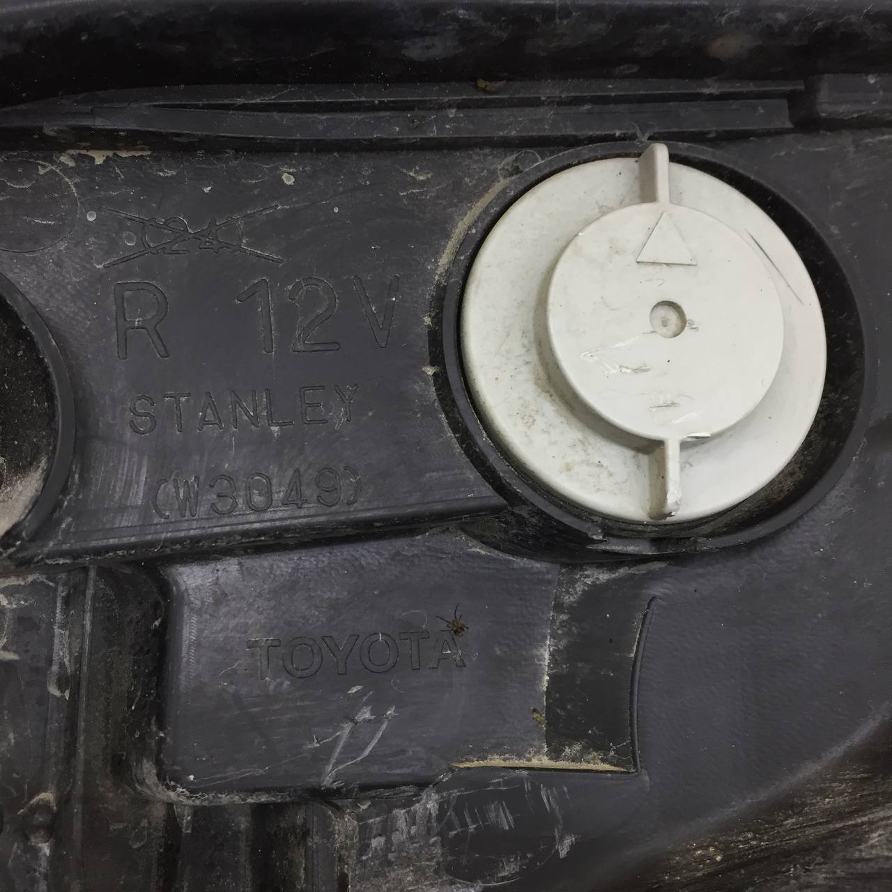 Фара правая Toyota Rav 4 (XA40) 2013-2019